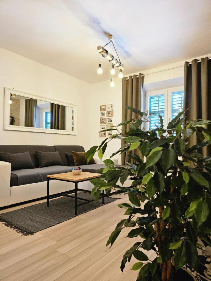 Apartment Lux Zadar Extérieur photo